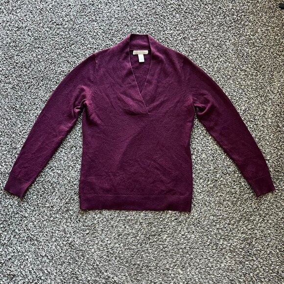 Banana Republic Sweater Womens Medium Maroon Cashmere Wool V-Neck Pullover - Picture 2 of 7